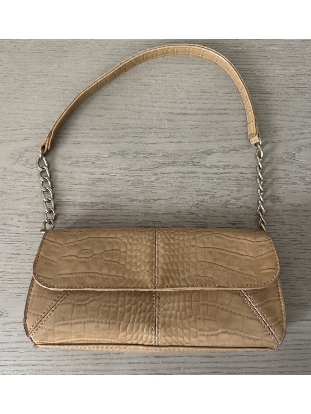 Women’s Vintage Y2K 90’s Nine West Beige Snakeskin Mini Shoulder Bag Gold Chain